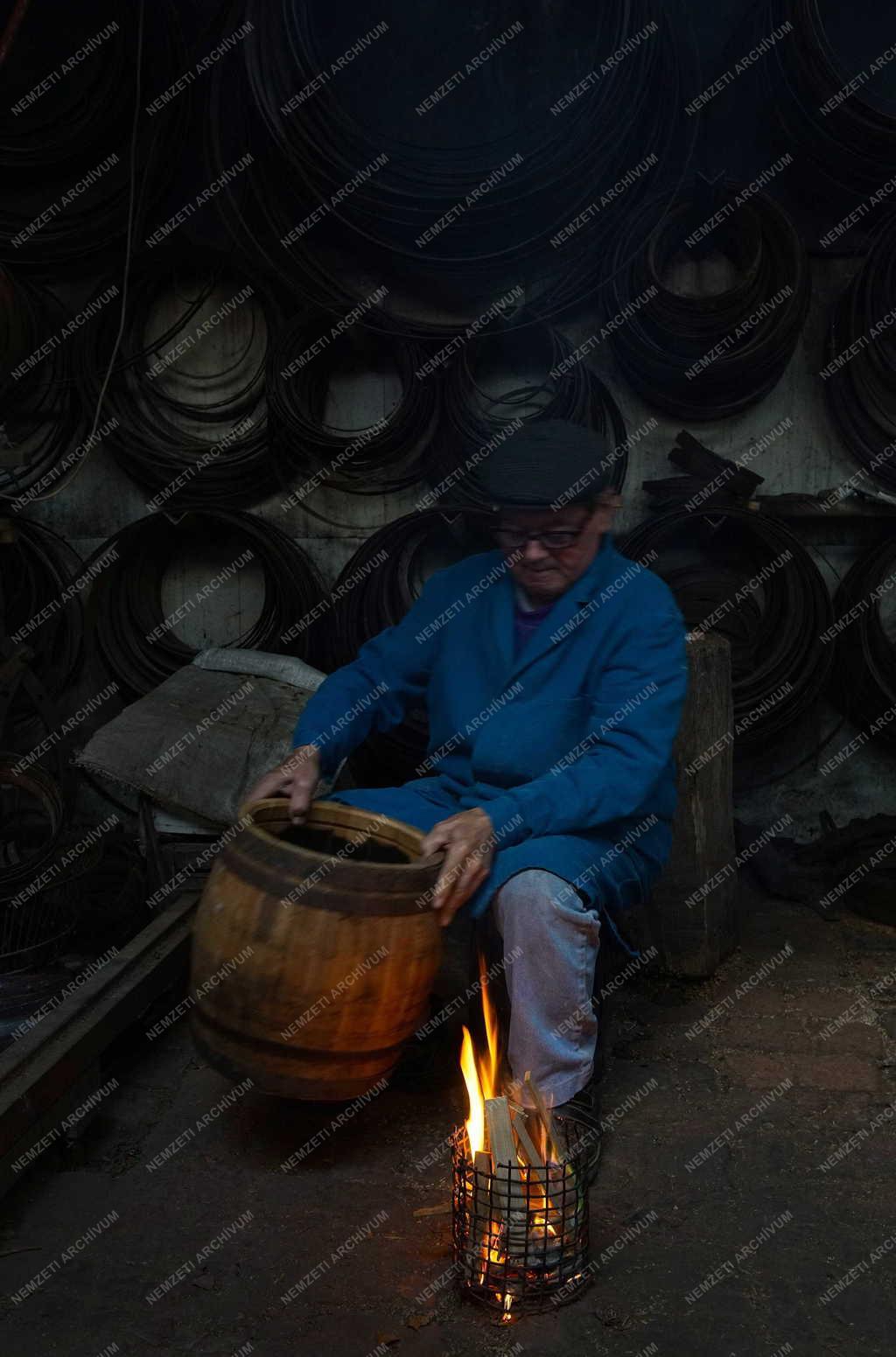 Mesterség - Debrecen - Buglyó Péter kádármester