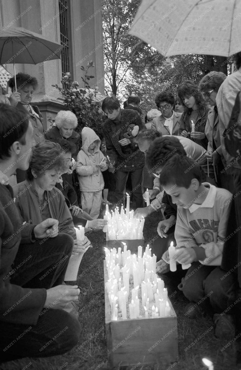 Megemlékezés - Magyarság - Gyújtsunk gyertyát Erdélyért! 