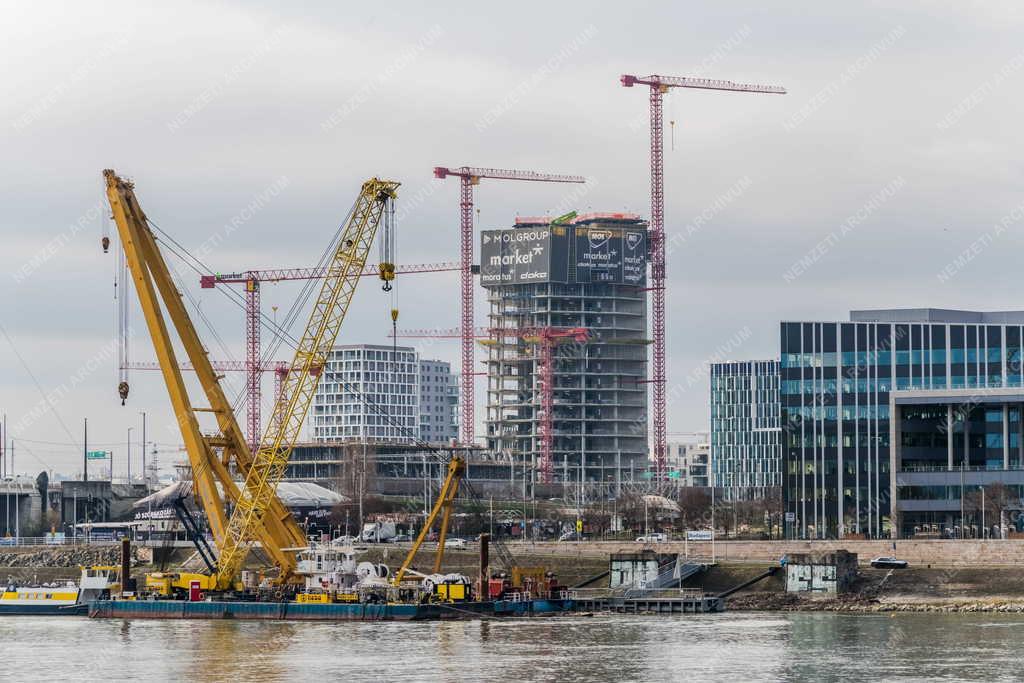 Városkép - Budapest - Épül a Mol Campus a Lágymányosi-öböl északi partján