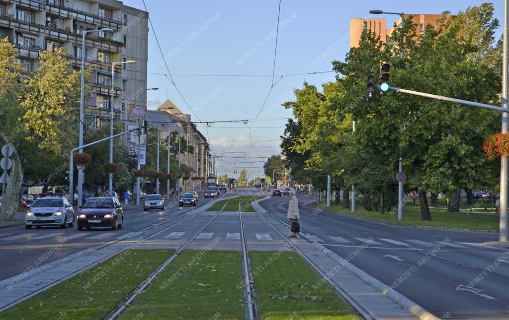 Közlekedés - Kőbánya - Felújított villamosvonal