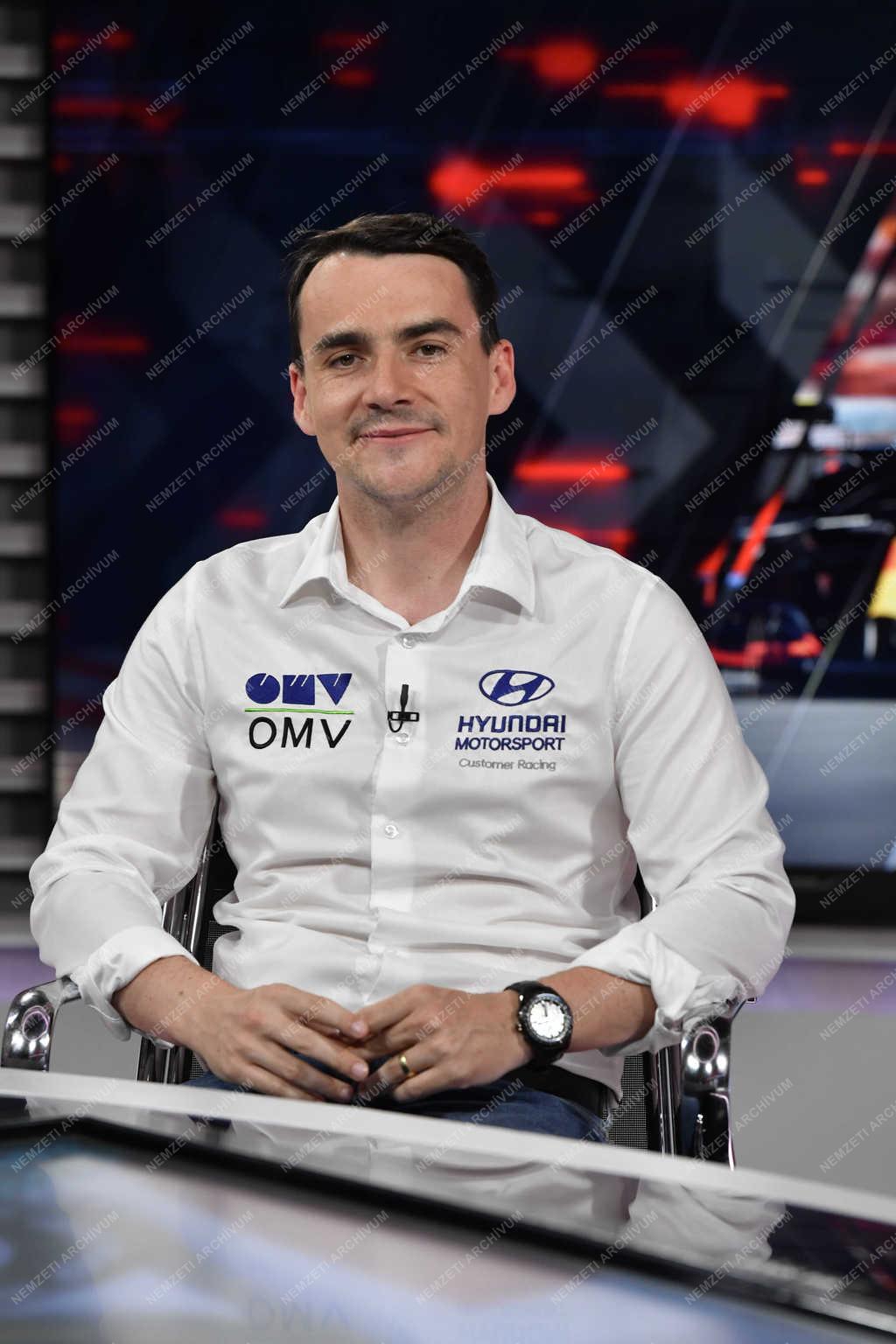 Sajtó - Televízió - Michelisz Norbert autóversenyző, Forma-1 szakkommentátor