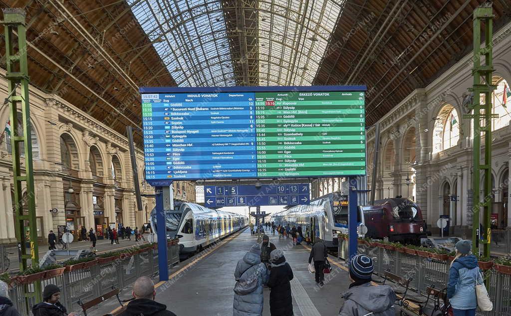 Közlekedés - Budapest - Keleti pályaudvar