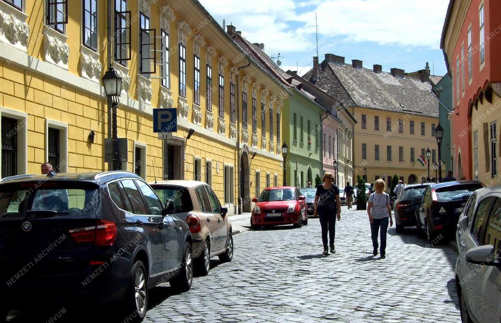 Városkép - Budapest - A Budai Vár Táncsics utcája