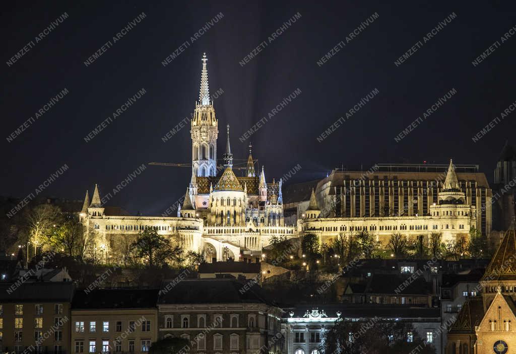 Városkép - Budapest - Budai Vár esti felvétel