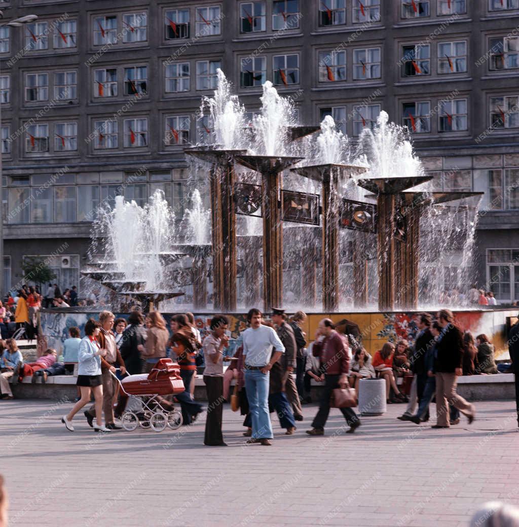 Városkép - Kelet-Berlin - Alexanderplatz