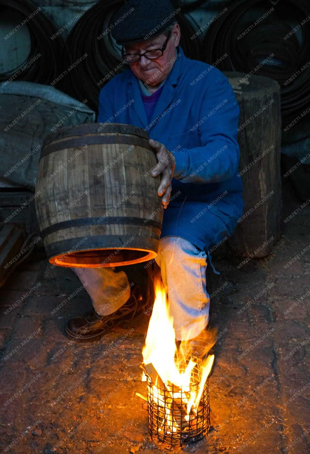 Mesterség - Debrecen - Buglyó Péter kádármester