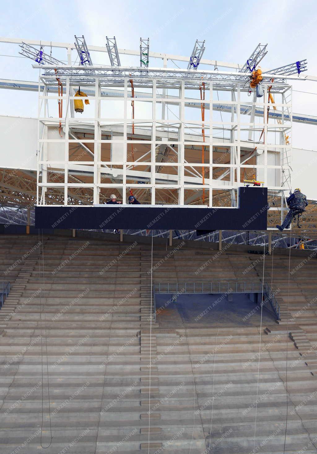 Sportlétesítmény - Debrecen - Épül az új stadion