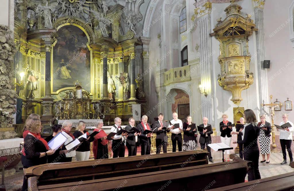 Egyházi épület - Budapest - Angolkisasszony templom