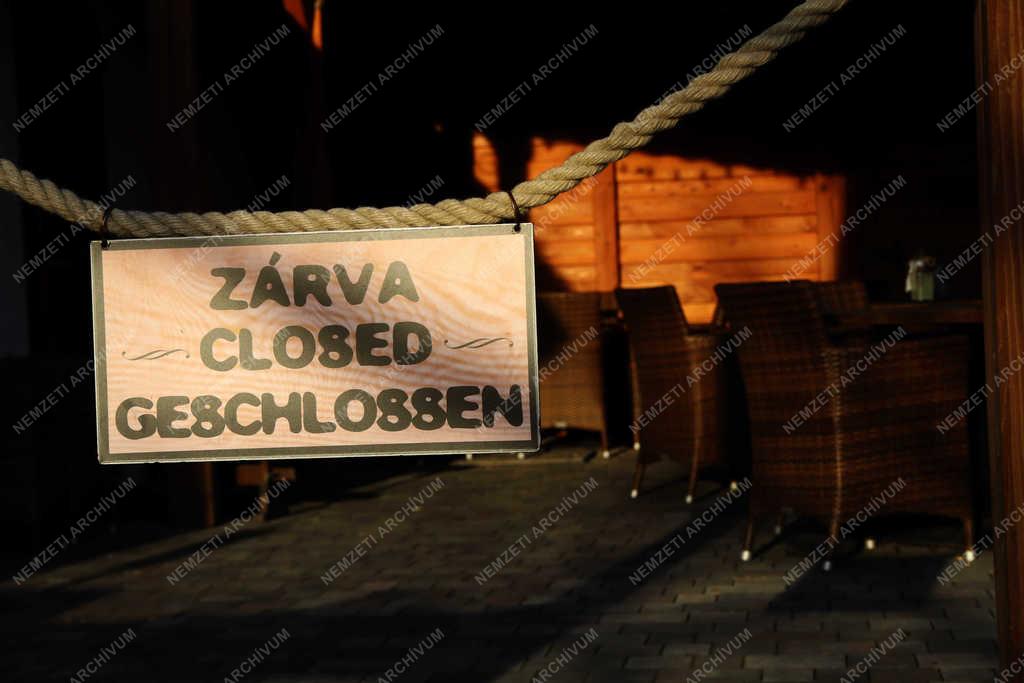 Vendéglátás - Tihany - Holtszezon a Balatonon