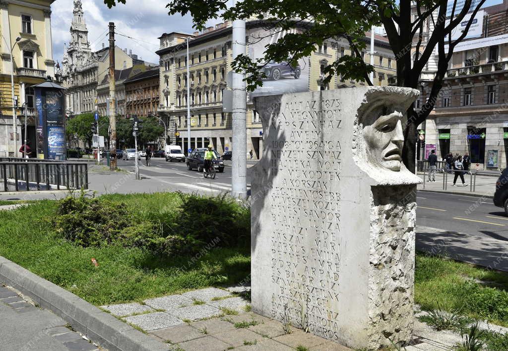 Városkép - Budapest - Blaha Lujza tér