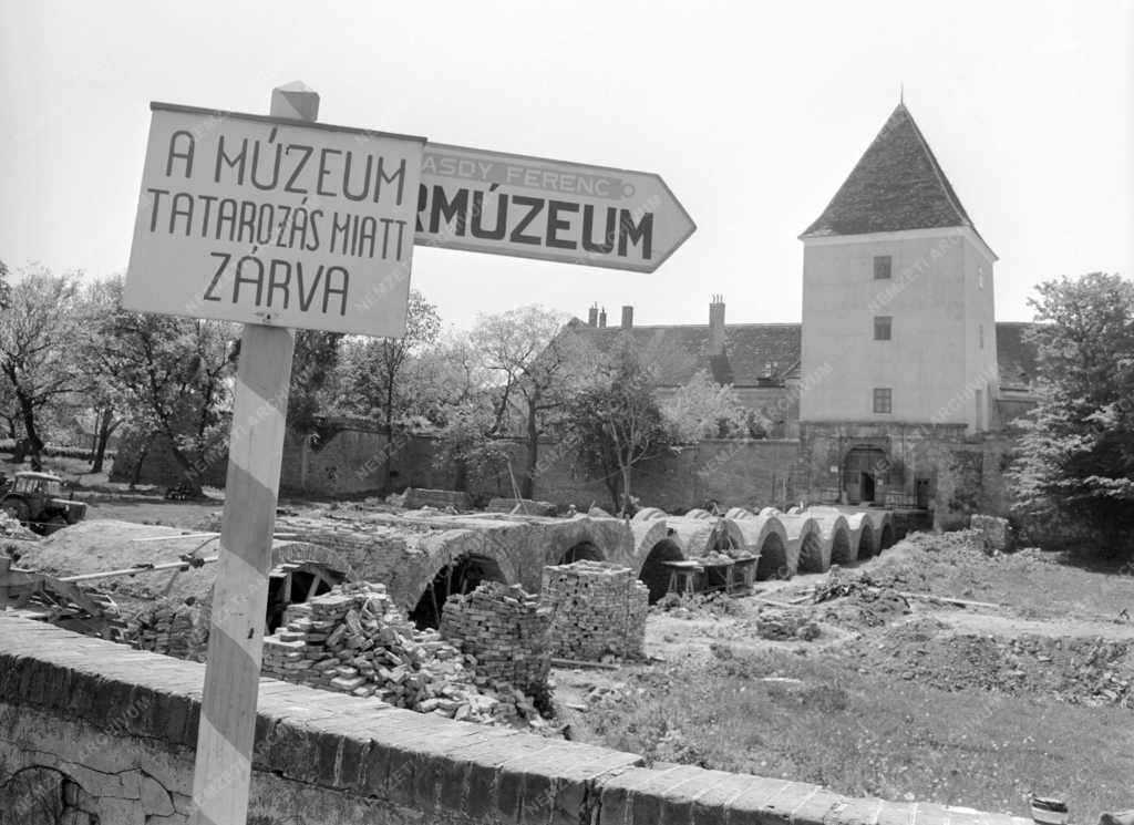 Kultúra - A sárvári vár rekonstrukciója