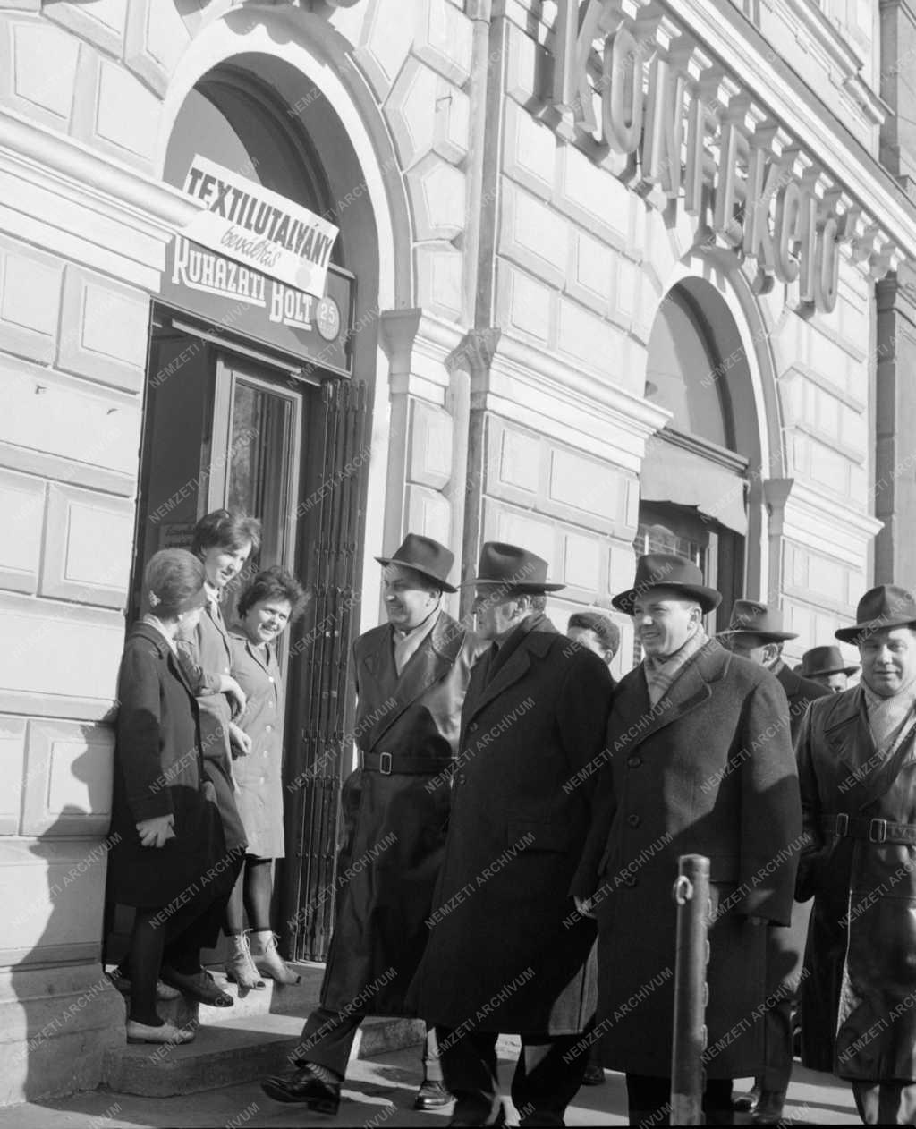 Belpolitika - Kádár János látogatása Csongrád megyében