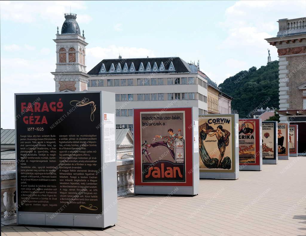 Kultúra - Budapest - Plakátművészeti kiállítás a Várkert Bazárban