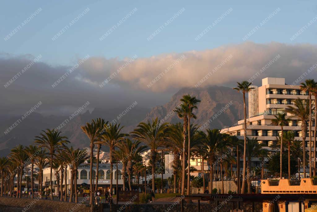 Városkép - Playa de la Americas - Napnyugta