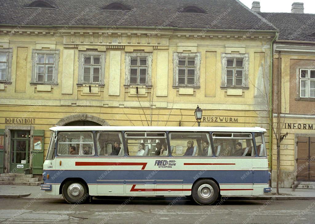 Ipar - Közlekedés -  Ikarus 657 típusú autóbusz