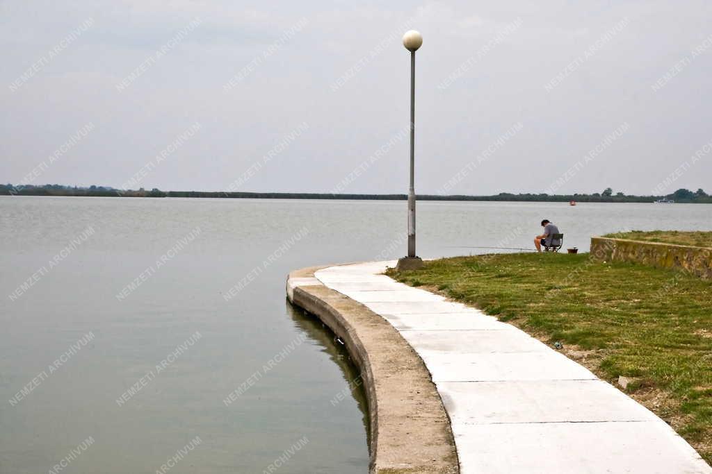 Idegenforgalom - Velence - Velence Korzó és Szabadstrand