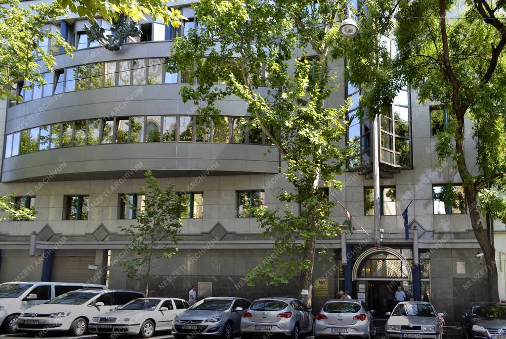 Budapest - A Magyar Államkincstár irodaháza