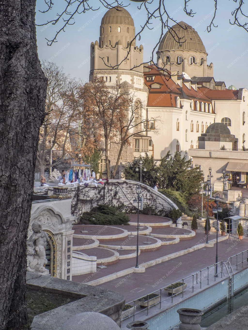 Szabadidő - Budapest - Gellért Gyógyfürdő