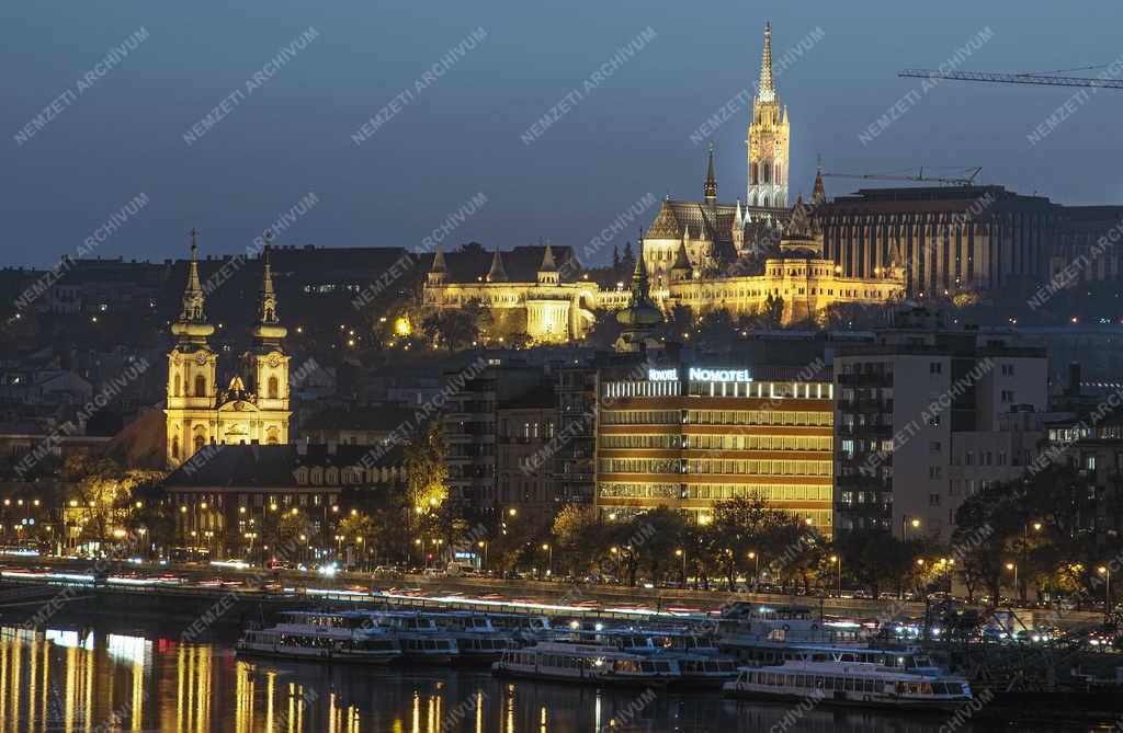 Városkép - Budapest - Esti felvétel