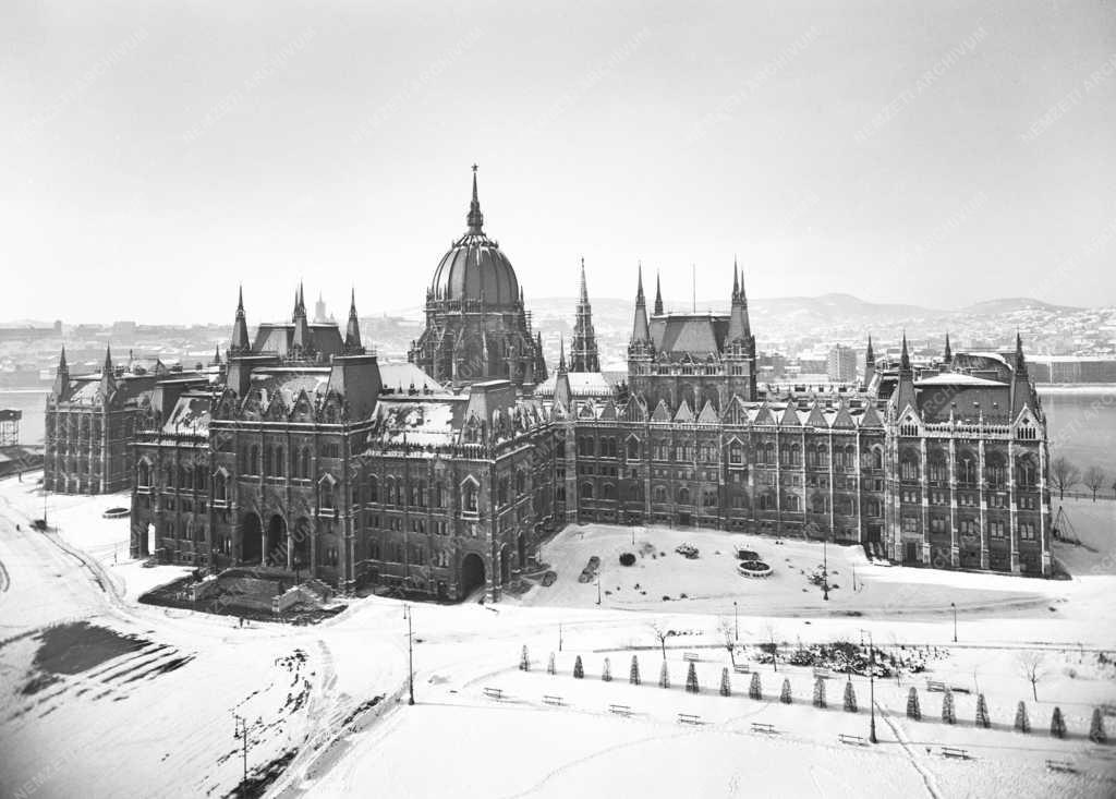 Városkép - Parlament