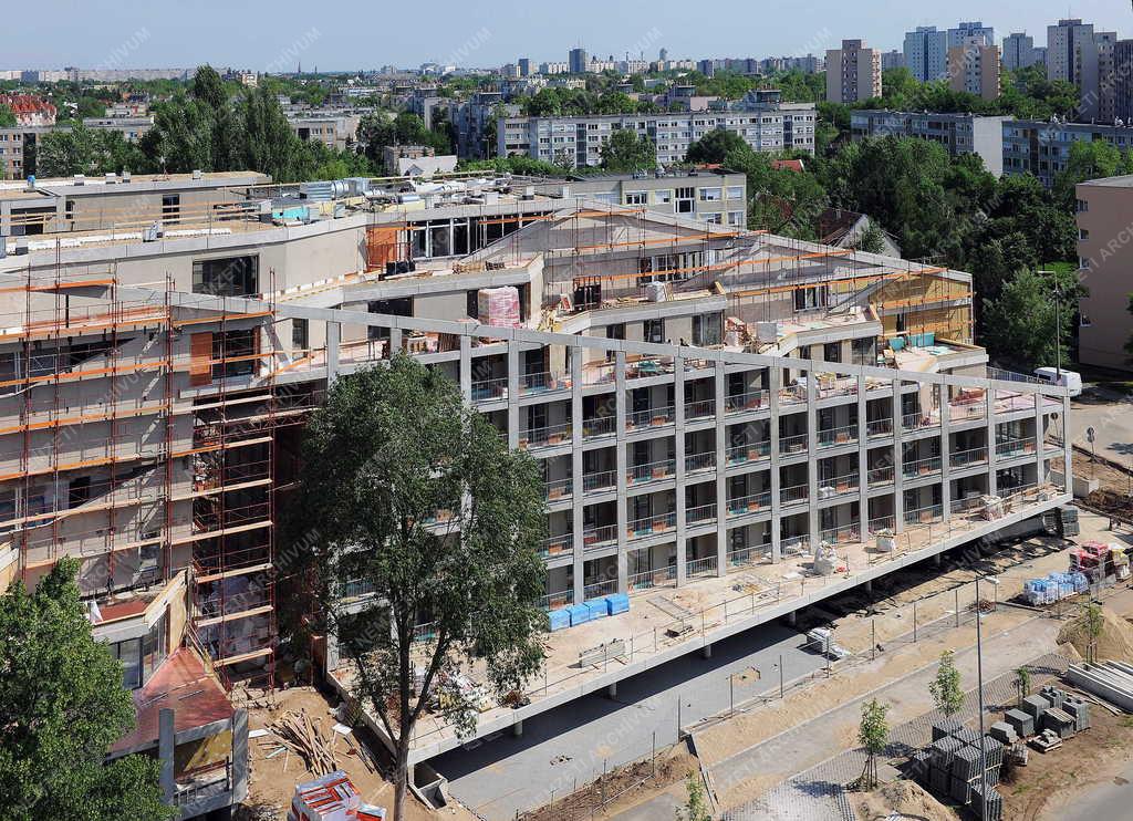 Építőipar - Debrecen - A Dóczy Lakópark építése