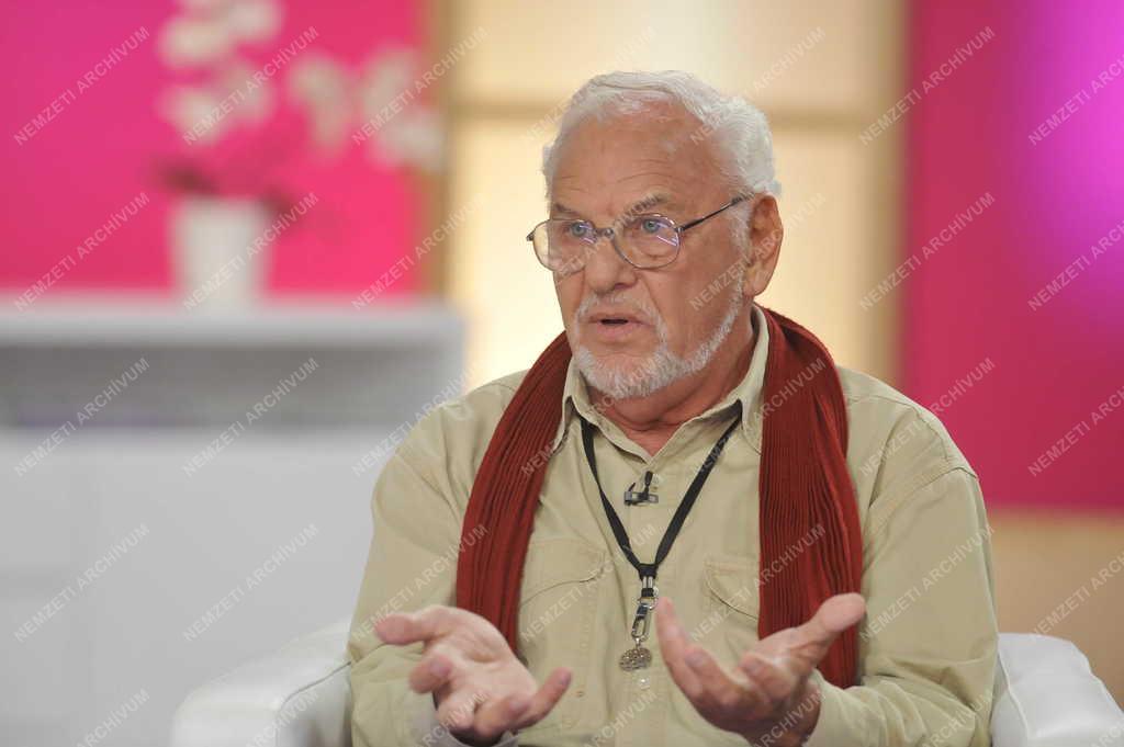 Televízió - Ridikül című női beszélgetős műsor
