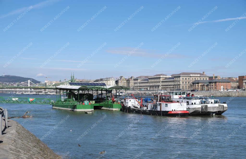 Energia - Budapest - MOL bunkerhajó