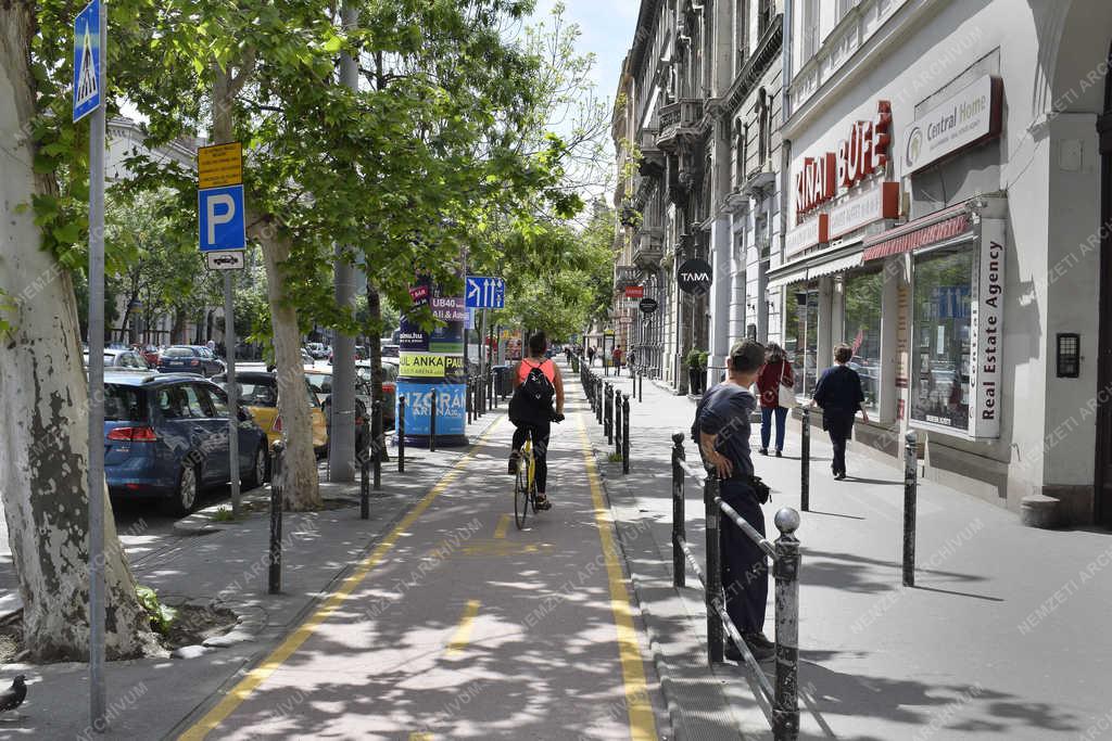Városkép - Budapest - Kerékpárút 