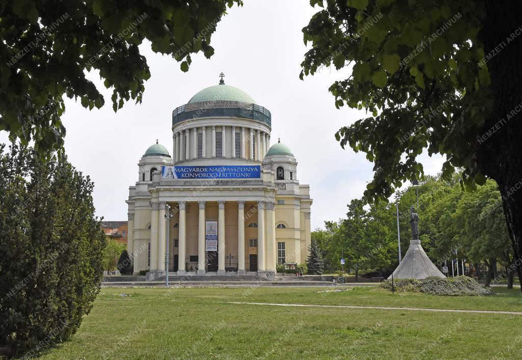 Egyházi épület - Budapest - Magyarok Nagyasszonya-templom