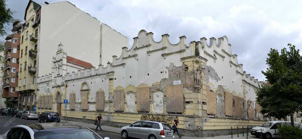 Épület - Budapest - A Gyémánt Út Buddhista Közösség épülete