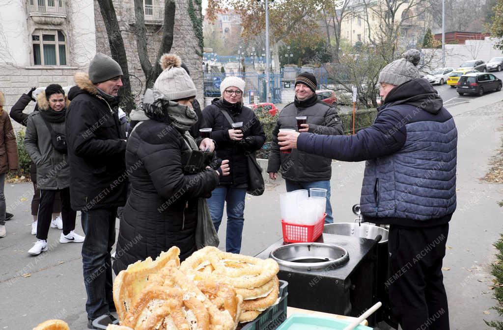 Ünnep - Budapest - Pálos advent