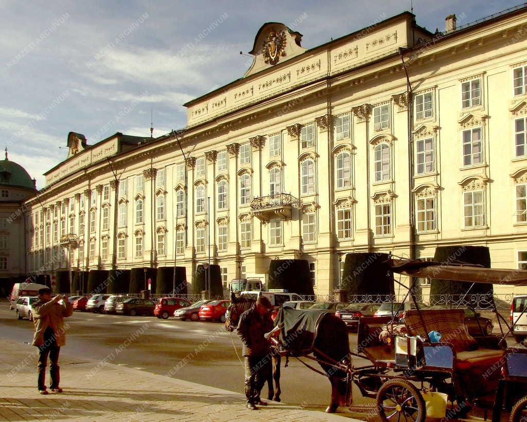 Ausztria - Az innsbrucki Hofburg épülete