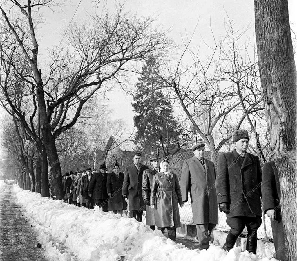 Belpolitika - Képviselő és tanácstagválasztás 1963.