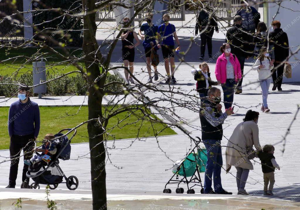 Városkép - Budapest - Millenáris Széllkapu Park