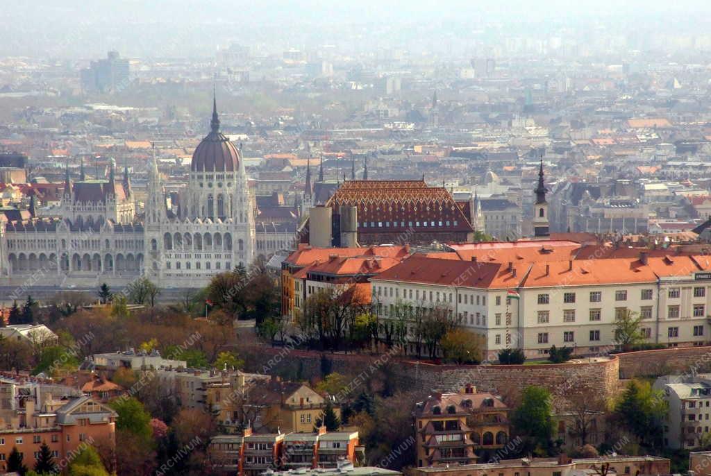 Városkép - Budapest - Hadtörténeti Intézet és Múzeum