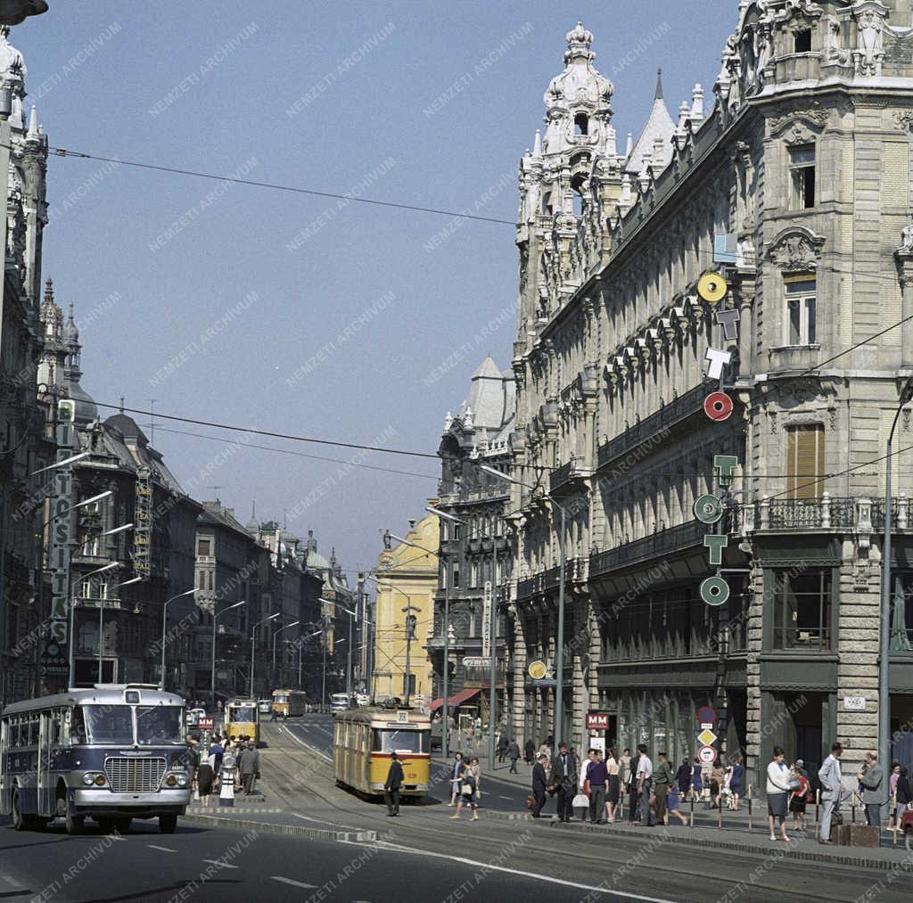 Városkép - Budapest - Szabad sajtó út