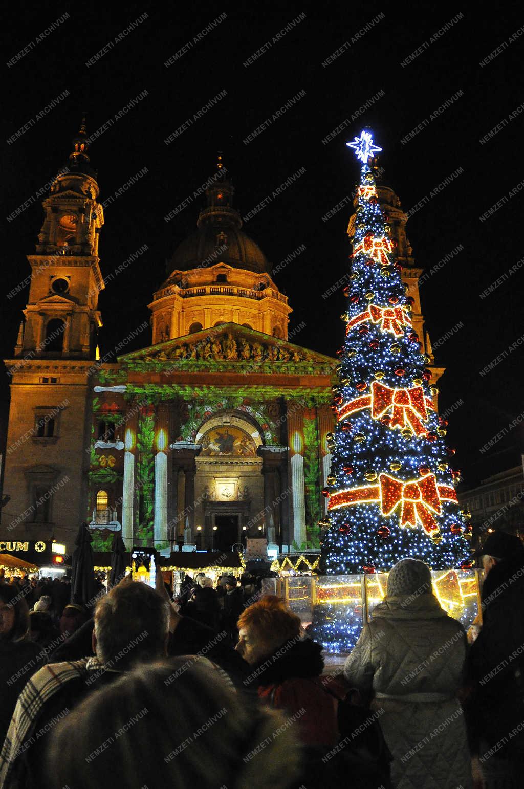 Ünnep - Budapest -  Advent Bazilika