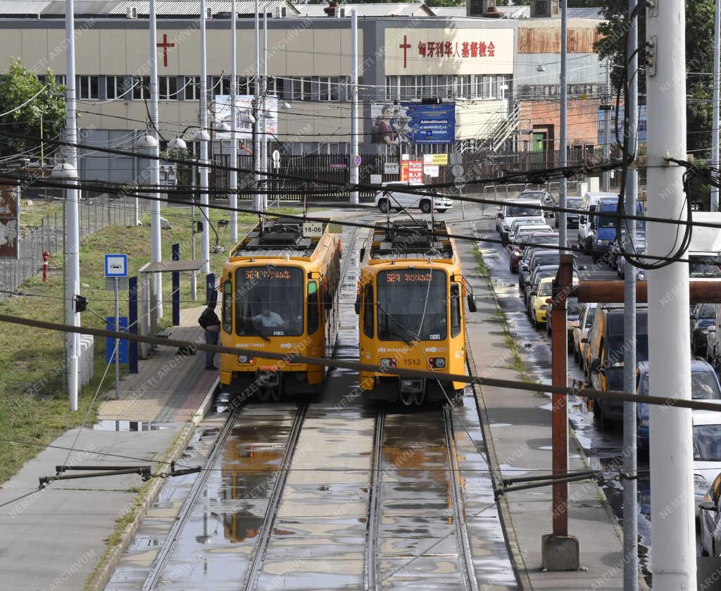 Közlekedés - Budapest - Villamos Kőbányán