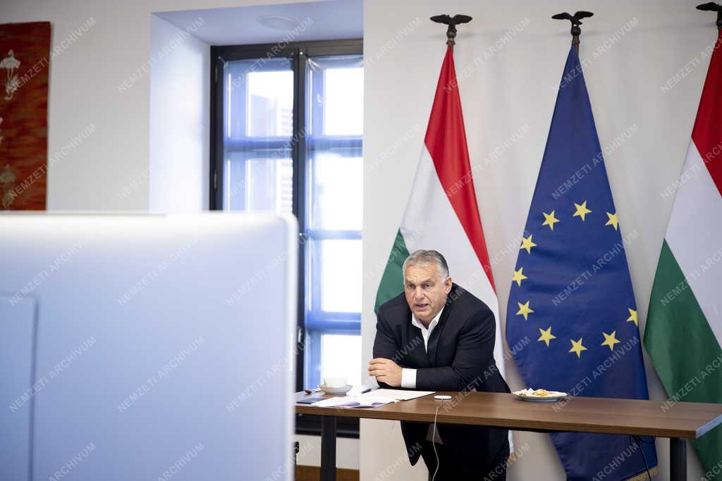 Az EU-csúcsot előkészítő tárgyalásokat folytat Orbán Viktor