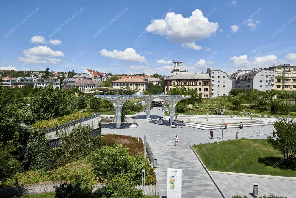 Városkép - Budapest - Millenáris Széllkapu Park