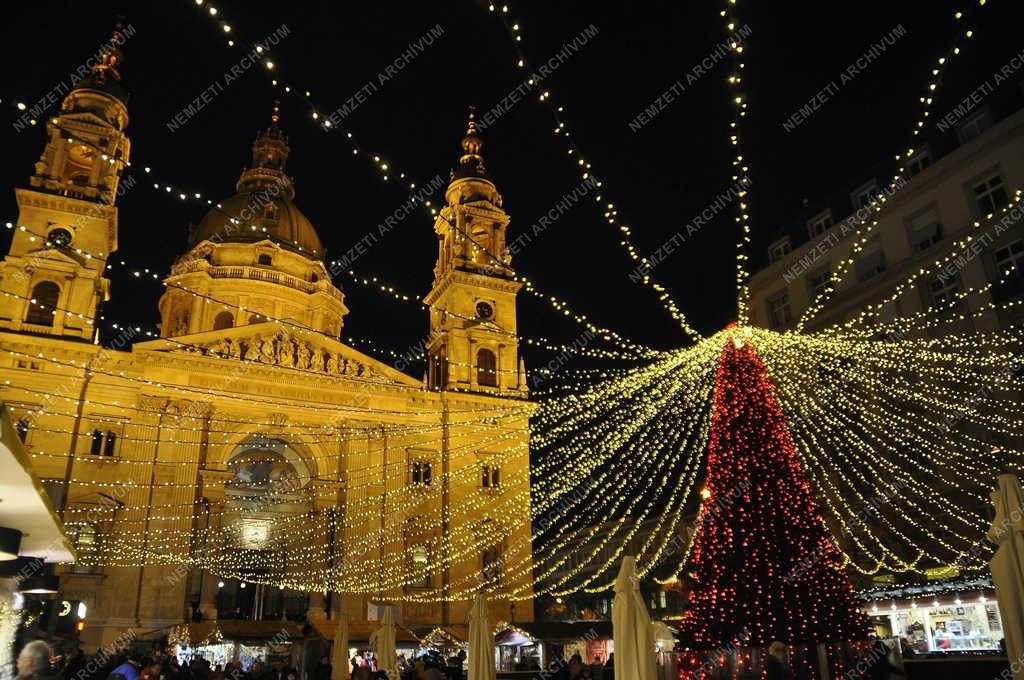 Ünnep - Budapest - Advent a Bazilikánál 