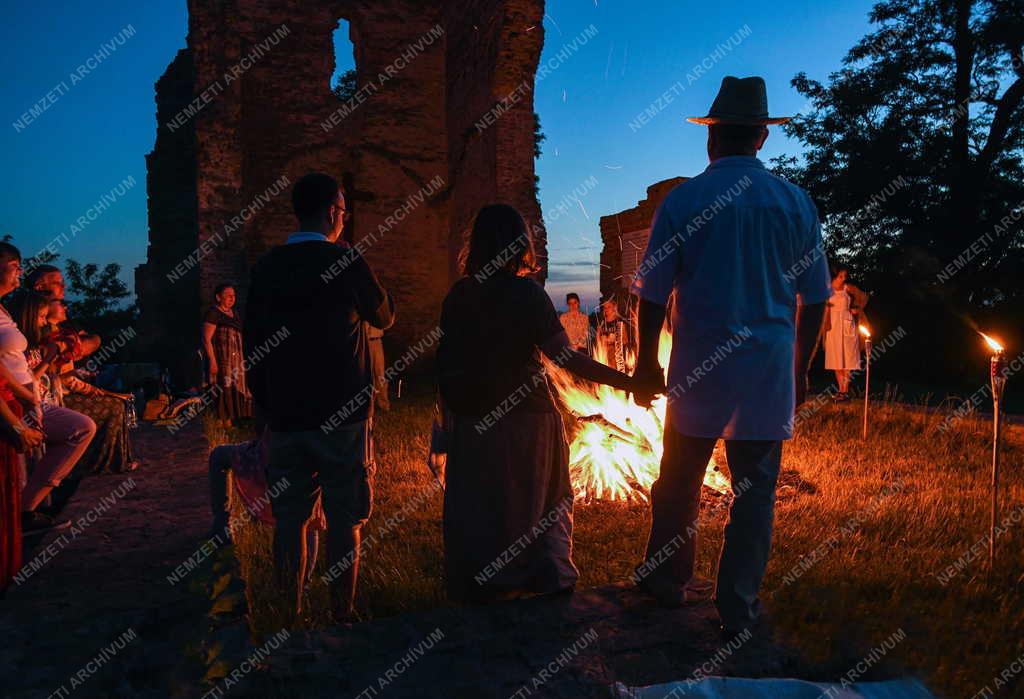 Hagyomány - Nyári napforduló ünnepe