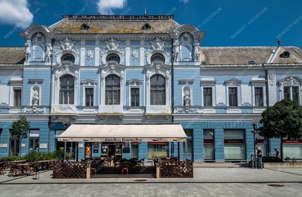 Városkép - Nyíregyháza - Korona Hotel műemlék épülete