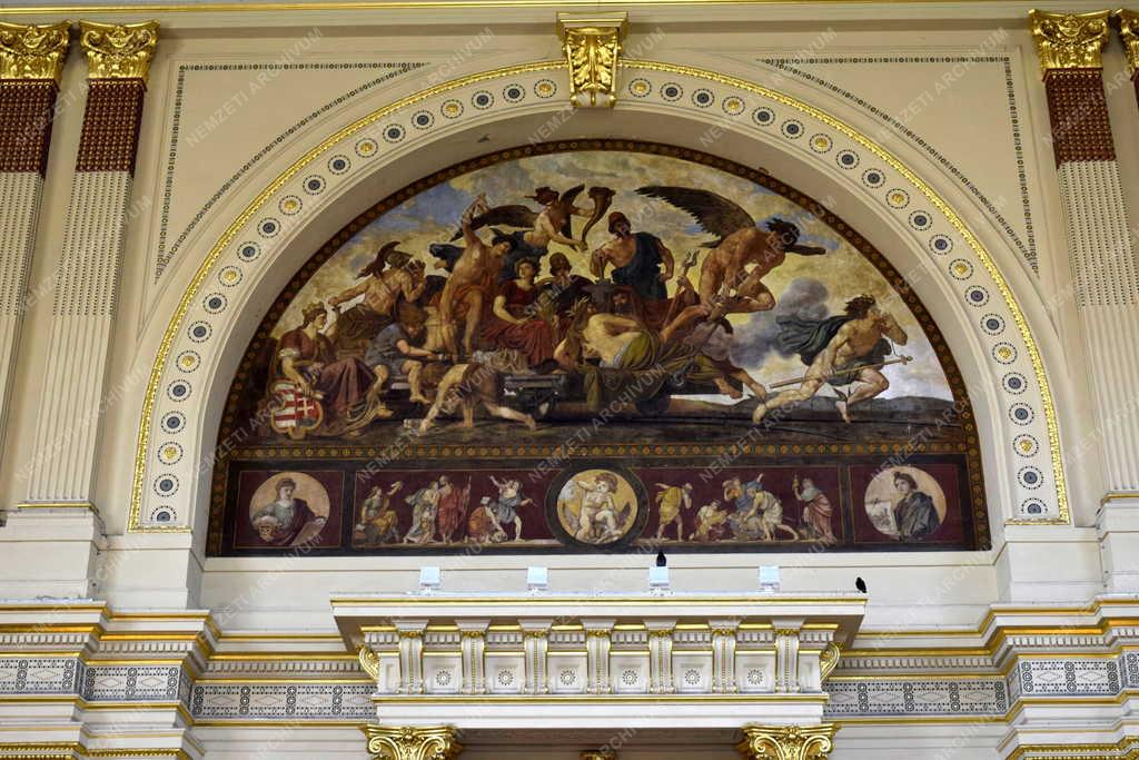 Közlekedés - Budapest - A Keleti pályaudvar  