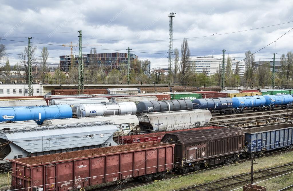 Közlekedés - Budapest - Ferencváros vasútállomás