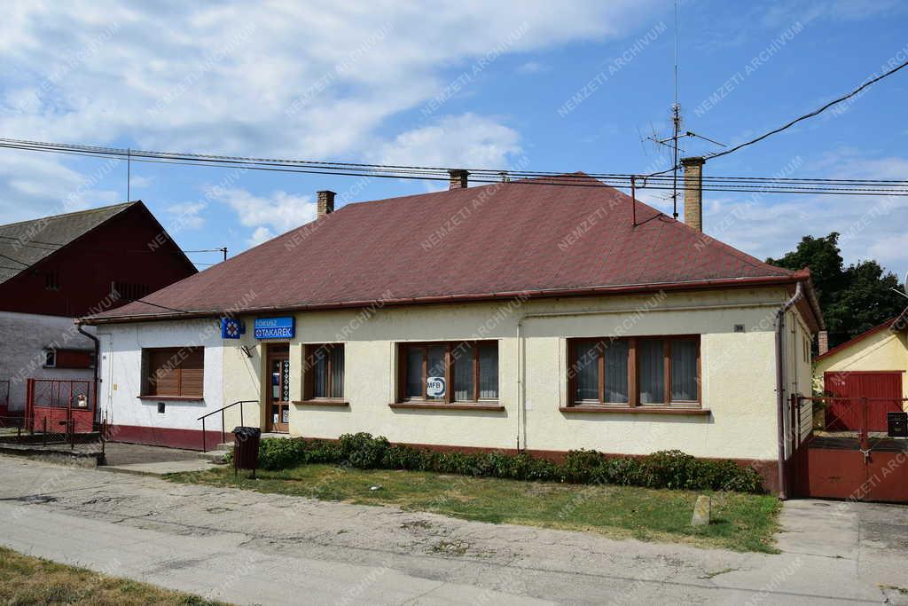 Pénzügy - Fókusz Takarékszövetkezet fiókja Érsekcsanádon