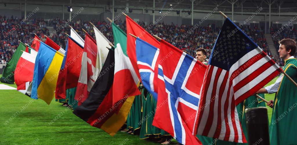 Sportlétesítmény - Debrecen - Felavatták a Nagyerdei Stadiont