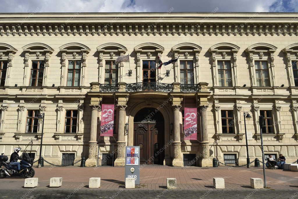 Oktatás - Budapest - Andrássy Gyula Egyetem
