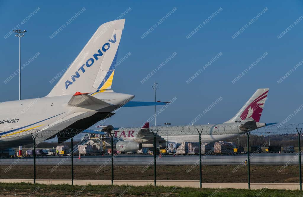 Légi szállítás - Budapest - Antonov Airlines