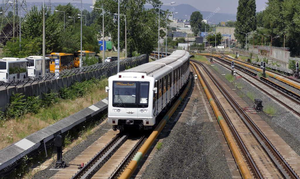 Közlekedés - Budapest - M3-as metróvonal felújítása